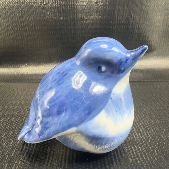 Robin Bird Blue White Porcelain Chubby Fat Bird Figurine Ornament Decorative - Picture 7 of 10